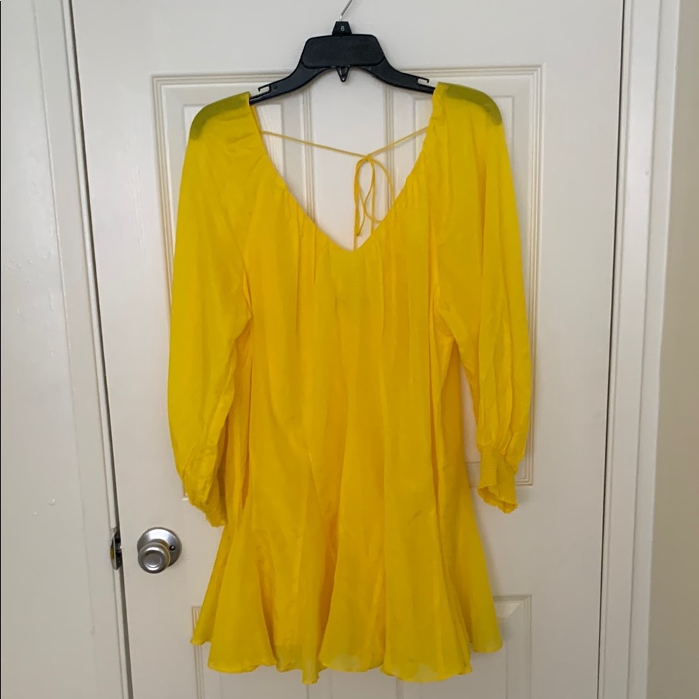 Alice + Olivia Yellow Ruffled Tie Front Dress
